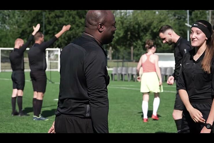 Bande-annonce / Hors Jeu